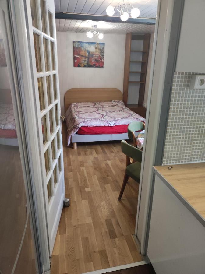 Апартаменти Studio Independant Dans Un Maison Сен-Дені Екстер'єр фото